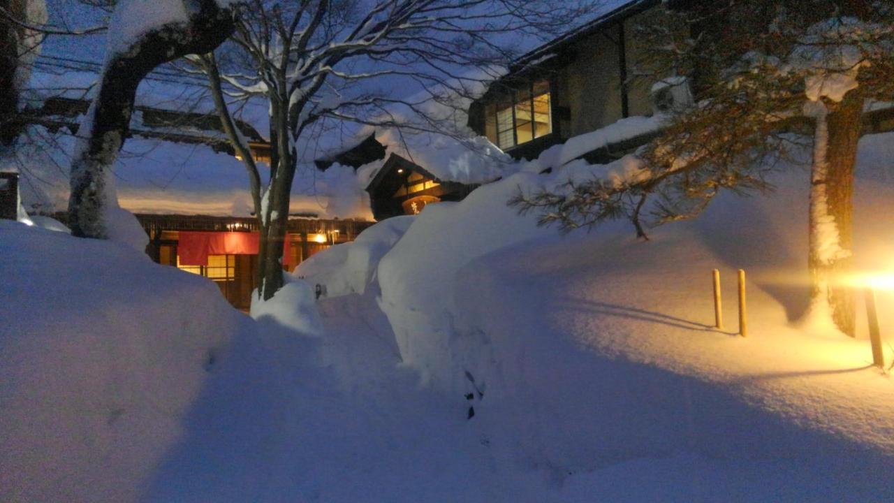 Super Hydrogen Rich Spa Yado Kanzan Minakami Exterior foto